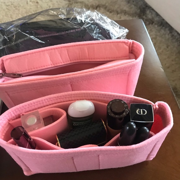 ❤️SOLD❤️FELT BAG ORGANIZER SET OF TWO🔶 - Picture 5 of 6